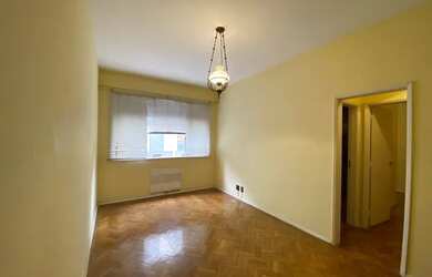 Imagem: O apartamento possui 3 Dormitórios, 2 Banheiros, 1 Vaga na