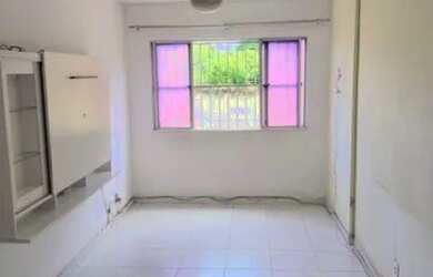 Imagem 1: Apartamento para Alugar por R$ 800,00 em Rocha Miranda/RJ