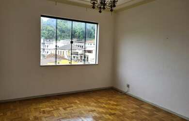 Imagem: O apartamento possui 3 Dormitórios, 2 Banheiros e está localizado