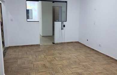 Imagem: A casa possui 2 Dormitórios, 2 Banheiros, 1 Vaga na garagem