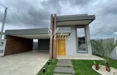 Imagem: A casa em condomínio possui 3 Dormitórios, 4 Banheiros, 2