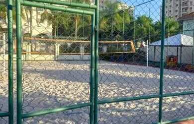 Imagem 7: Casa de condomínio para venda possui 260 metros quadrados com 4 quartos