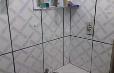 Imagem 11: Casa de 2/4. Varanda, 1 Banheiroe2 Dormitórios