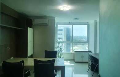 Imagem: O depósito possui 1 Vaga na garagem e 32m² de Área e está