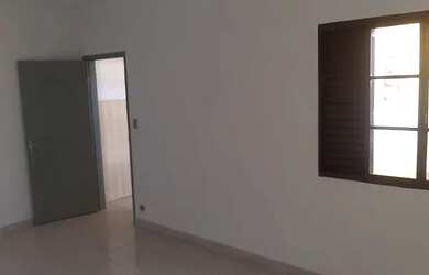 Imagem: O apartamento possui 1 Dormitório, 1 Banheiro e 35m² de Área