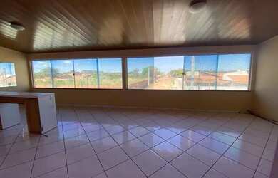 Imagem: A casa possui 5 Dormitórios, 5 Banheiros, 3 Vagas na garagem