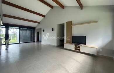 Imagem: A casa em condomínio possui 3 Dormitórios, 5 Banheiros, 2