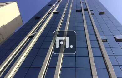 Imagem: O depósito possui 3 Vagas na garagem, 142m² de Área e está