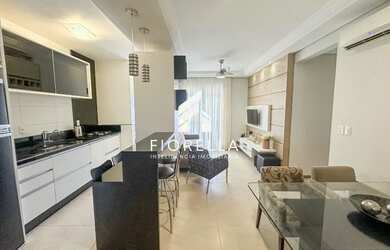 Imagem: O apartamento possui 3 Dormitórios, 1 Banheiro, 2 Vagas na