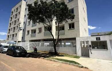 Imagem: O apartamento possui 1 Dormitório, 1 Banheiro, 1 Vaga na garagem