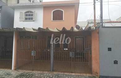 Imagem: A casa possui 2 Dormitórios, 1 Banheiro, 2 Vagas na garagem