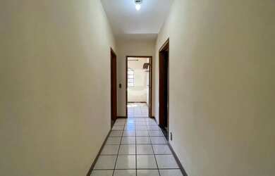 Imagem 7: Casa à venda em Campolide com 3 dormitórios sendo 1 suíte