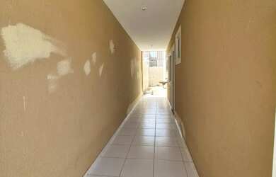 Imagem 5: Casa na Rua das Abelhas Repasse de R$ 45K e a Segurança de 2 Banheiros...