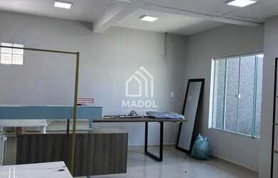 Imagem 6: Sobrado com Espaço Comercial à Venda no Bairro Órfãs