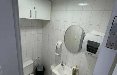 Imagem 5: Centro comercial para aluguel e venda tem 60 metros quadrados em Caminho...