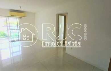 Imagem: O apartamento possui 2 Dormitórios, 2 Banheiros, 2 Vagas na