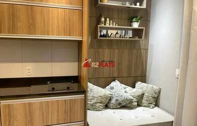 Imagem: O apartamento possui 1 Dormitório, 1 Banheiro, 1 Vaga na garagem