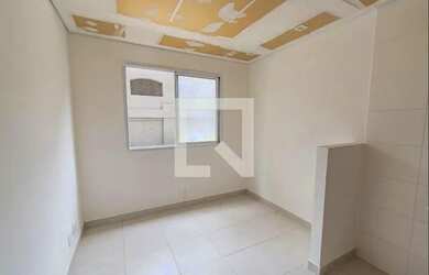 Imagem: O apartamento possui 2 Dormitórios, 1 Banheiro, 32m² de Área