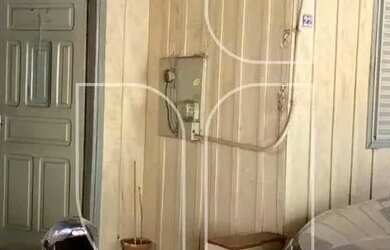 Imagem: A casa possui 2 Dormitórios, 1 Banheiro e 228m² de Área e