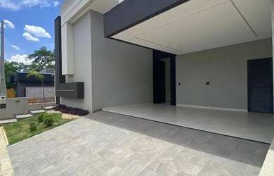 Imagem: A casa em condomínio possui 3 Dormitórios, 4 Banheiros, 2