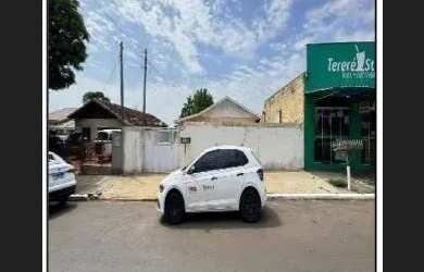 Imagem: A casa possui 1 Dormitório, 1 Banheiro, 490m² de Área e