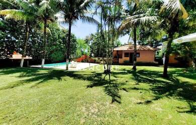 Imagem: A casa em condomínio possui 4 Dormitórios, 3 Banheiros, 2