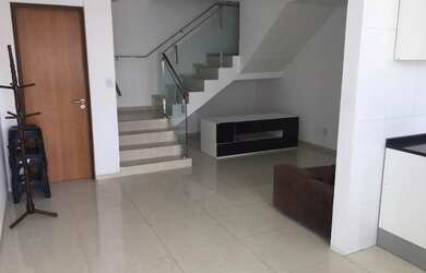 Imagem: A casa em condomínio possui 2 Dormitórios, 1 Vaga na garagem