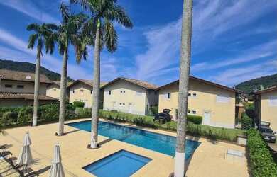 Imagem: A casa em condomínio possui 3 Dormitórios, 3 Banheiros, 2