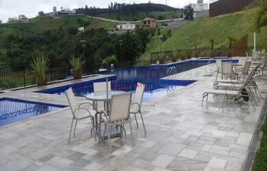 Imagem: O terreno possui 827m² de Área e está localizado em Bragança