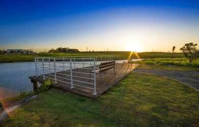 Imagem: O terreno possui 275m² de Área, Imóvel novo e está localizado