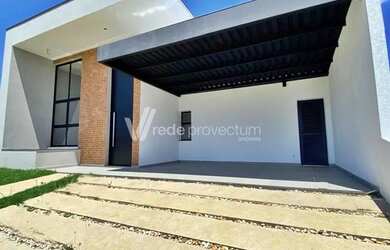 Imagem: A casa em condomínio possui 3 Dormitórios, 4 Banheiros, 2