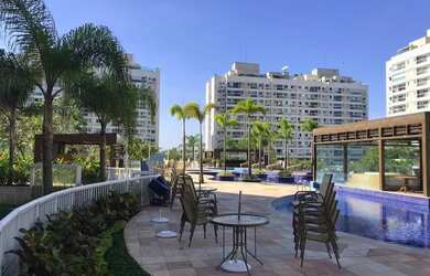 Imagem: O apartamento possui 3 Dormitórios, 3 Banheiros, 2 Vagas na