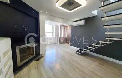 Imagem: O apartamento na cobertura possui 3 Dormitórios, 2 Banheiros