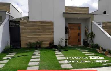 Imagem: A casa possui 2 Dormitórios, 1 Banheiro, 1 Vaga na garagem