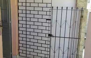 Imagem: A casa possui 1 Dormitório, 1 Banheiro e está localizado