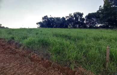 Imagem: O terreno possui 500m² de Área e está localizado em Usina