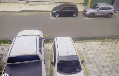 Imagem: O depósito possui 1 Vaga na garagem, 33m² de Área e está