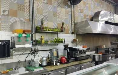 Imagem: O depósito está localizado em Brás, São Paulo à venda por