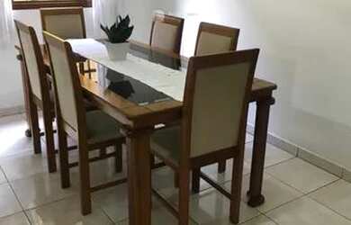 Imagem: A casa possui 3 Dormitórios, 2 Banheiros, 3 Vagas na garagem