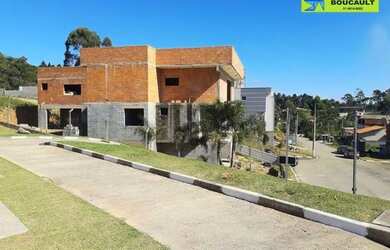 Imagem: A casa em condomínio possui 3 Dormitórios, 4 Banheiros, 4