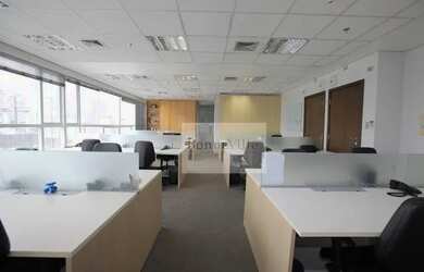 Imagem: O depósito possui 3 Vagas na garagem, 122m² de Área, Imóvel