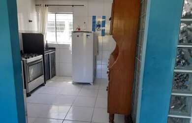 Imagem: O apartamento possui 3 Dormitórios, 1 Banheiro, 1 Vaga na garagem