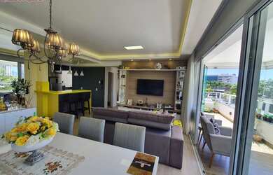 Imagem: O apartamento possui 4 Dormitórios, 3 Banheiros, 2 Vagas na