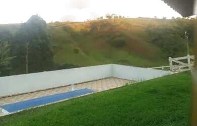 Imagem: A casa possui 2 Dormitórios, 1 Banheiro e está localizado