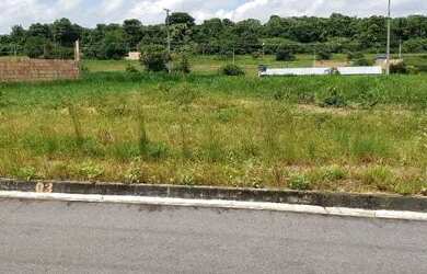 Imagem: O terreno possui 250m² de Área e está localizado em Santa