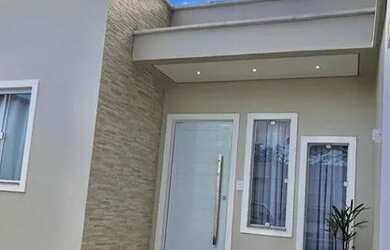 Imagem: A casa possui 3 Dormitórios, 2 Banheiros, 95m² de Área e