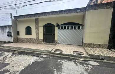 Imagem: A casa possui 2 Dormitórios, 1 Banheiro, Imóvel novo e está