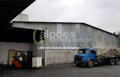 Imagem: O depósito possui 5 Vagas na garagem, 400m² de Área e está