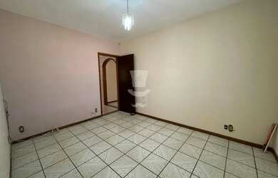 Imagem 10: Casa à venda em Campolide com 3 dormitórios sendo 1 suíte