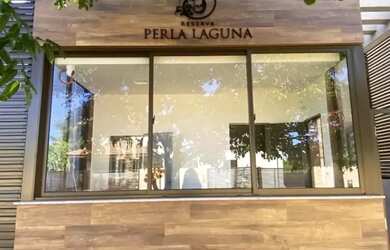 Imagem: O apartamento possui 3 Dormitórios, 4 Banheiros, 2 Vagas na